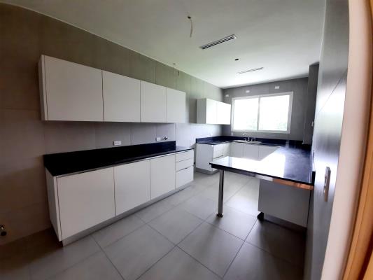 Santa Maria Golf, Área Metropolitana