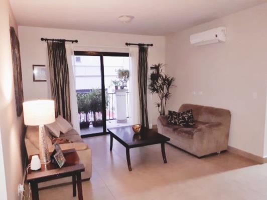 Embassy  Village, apartamento