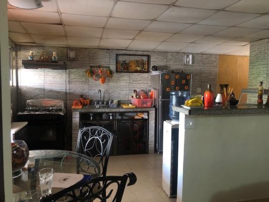 Urbanización Altos del Tecal , casa