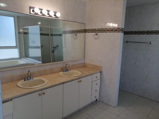 , Apartamento en alquiler en Avenida Balboa | P3354155