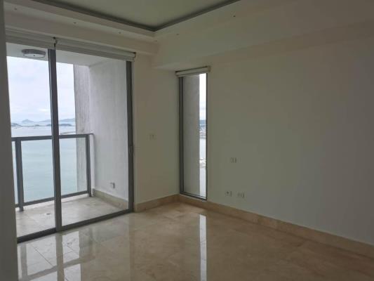 Yoo Panama, Avenida Balboa