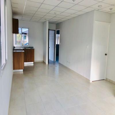 WEST GARDENS , Burunga