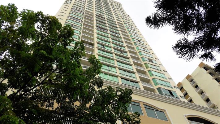 Bahia Esmeralda, Área Metropolitana