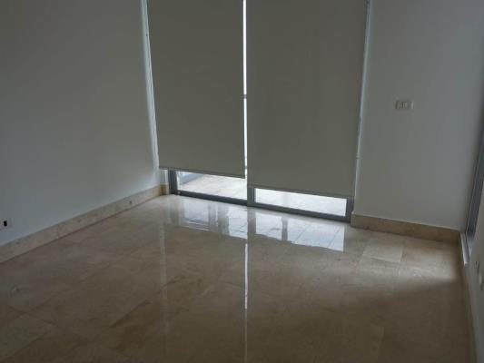 Yoo Panama, Avenida Balboa