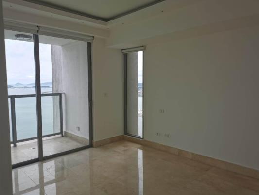 Yoo Panama, Avenida Balboa