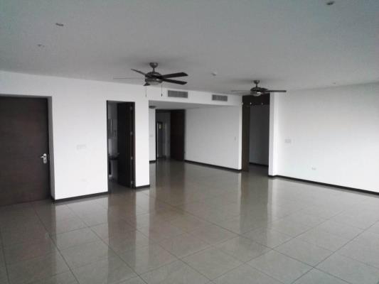 Bayside Condominium, apartamento