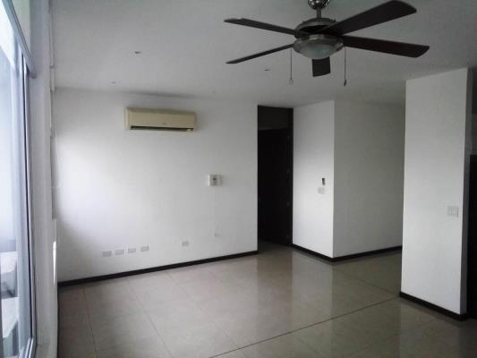 Bayside Condominium, apartamento