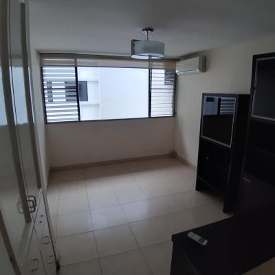 Coral Plaza , Área Metropolitana