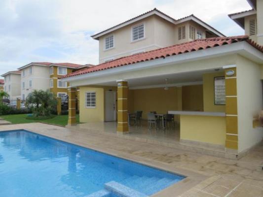 Cantabria II, Panamá