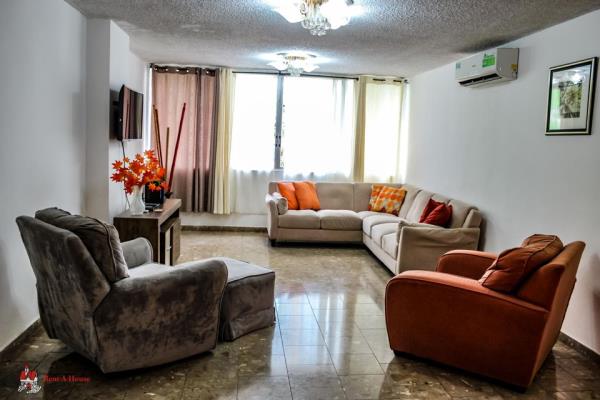 Solimar, Bella Vista