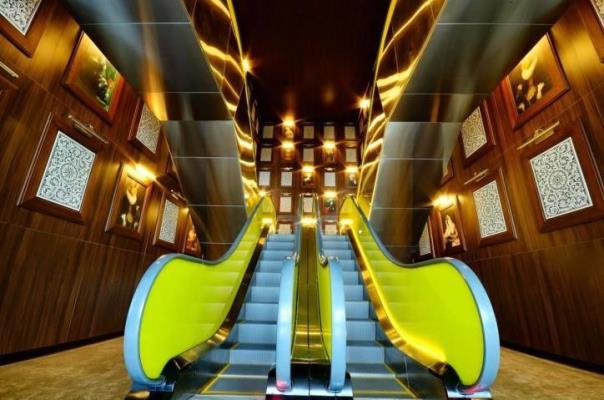 Yoo Panama, Avenida Balboa