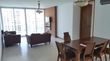 Mont Royale  El Cangrejo, Panamá