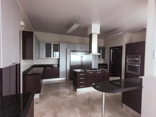 Vitri, Área Metropolitana