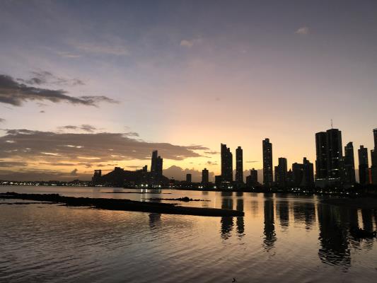 Mediterrane, Área Metropolitana