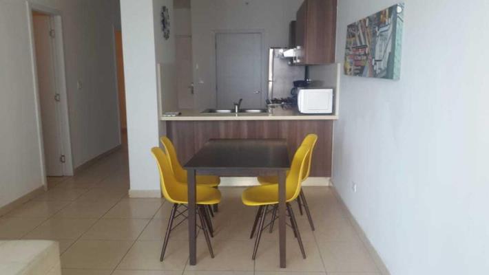 Oasis on the Bay, Área Metropolitana