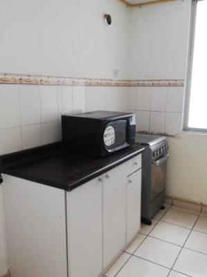 Plaza Valencia, Metropolitan Area