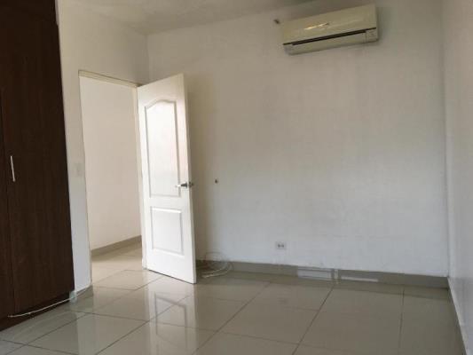 Cangrejo Bay , El Cangrejo