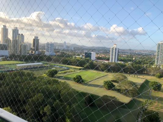 Titanium, Área Metropolitana