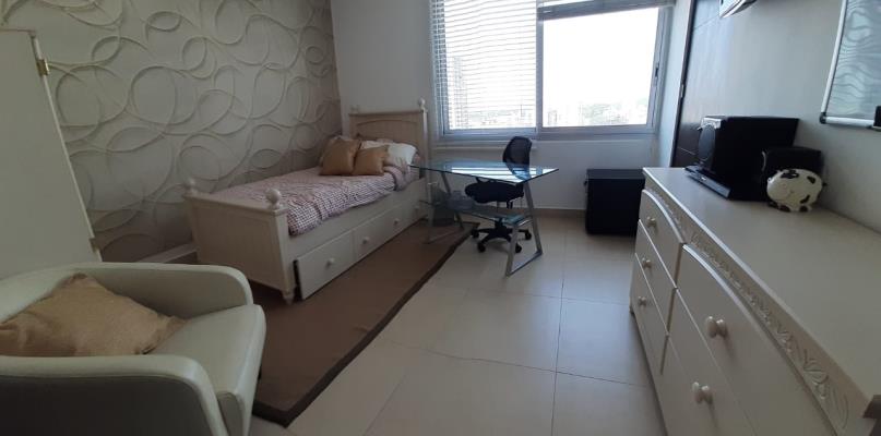 Sky Residences, Área Metropolitana