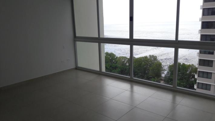 Lumiere, Costa del Este