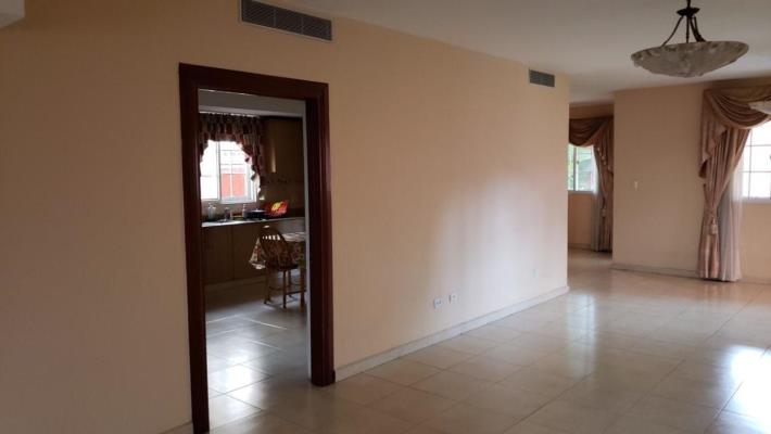 Rainforest Villas, Ancón