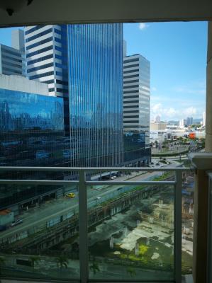 Royal Pacific, apartamento