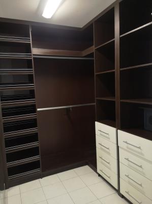 Pelican Bay, apartamento