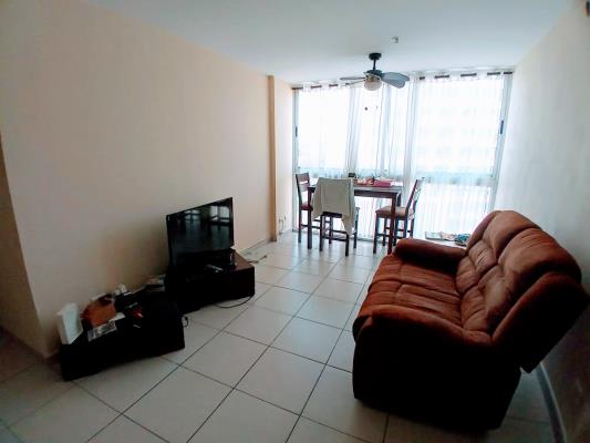 Alsacia Towers, Amelia Denis De Icaza