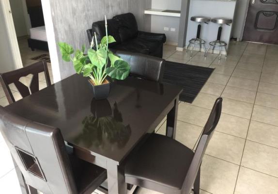 Sunshine by the Park, Área Metropolitana