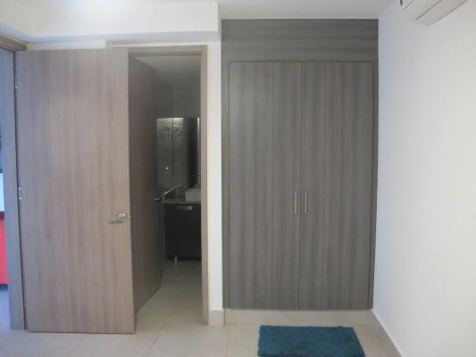 Luxor 300, Área Metropolitana