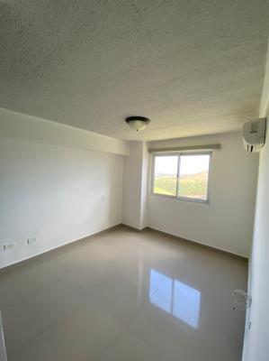 Altamira Gardens, Santa Clara