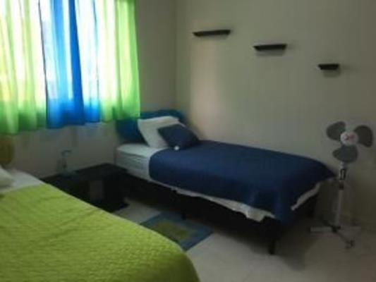 Quintas de Versalles, Juan Diaz