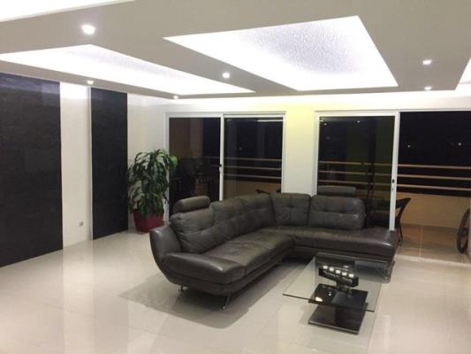 , Amelia Denis De Icaza