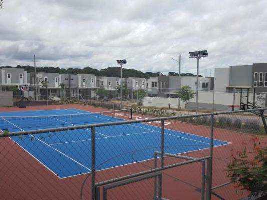 Brisas del Golf Panamá, San Miguelito