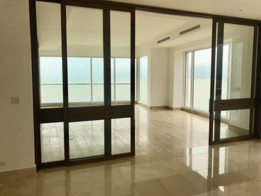 Marea II Costa del Este, Panamá