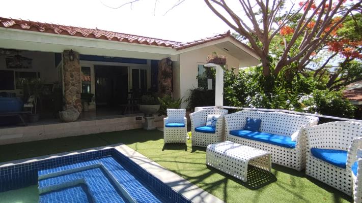 Punta Barco Village, casa