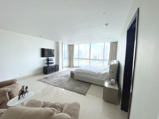 The Point, apartamento