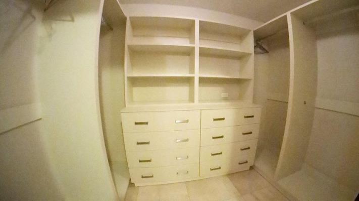 Villa del mar, Avenida Balboa