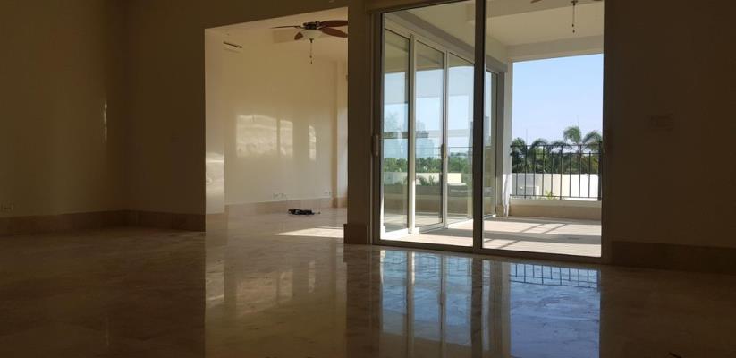 The Reserve, Juan Diaz