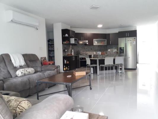 , Apartamento en venta en Ancón | P3730986