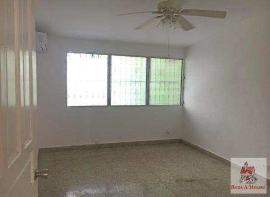 , Casa en alquiler en Parque Lefevre | P3741178