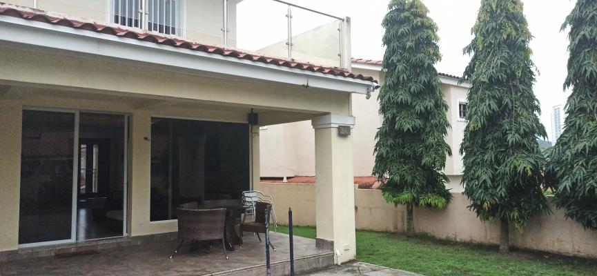 Bosque de Cibeles, casa