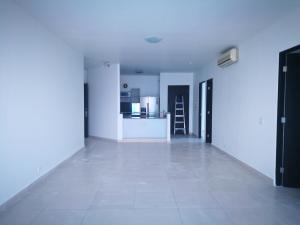 , Apartamento en alquiler en Avenida Balboa | P3746078