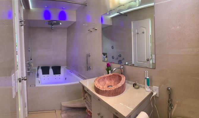 Marina Plaza, apartamento