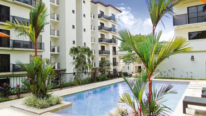 Embassy Village, Panamá