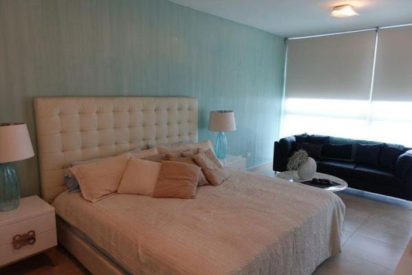 H2O on the ocean, apartamento