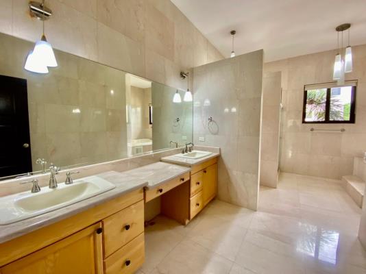 Toscana del Este, Área Metropolitana