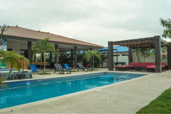 , Casa en alquiler en San Carlos | P3811724