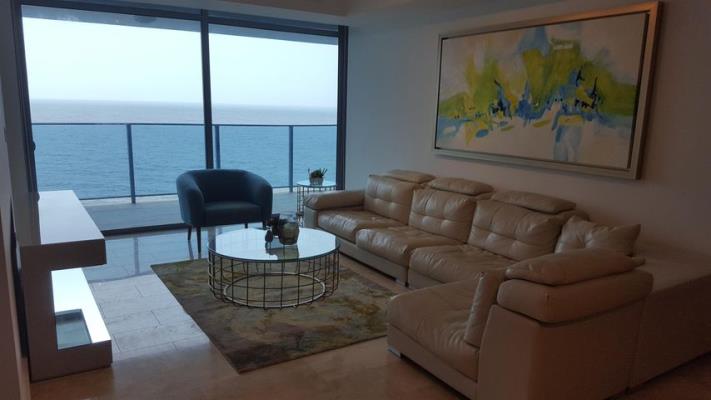 Grand Tower, Punta Pacifica