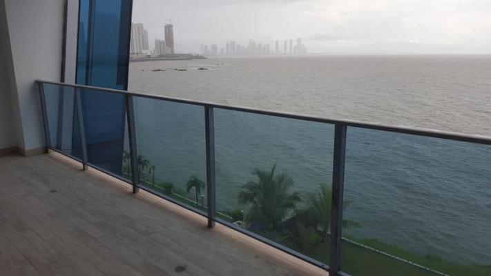 Grand Tower, Punta Pacifica
